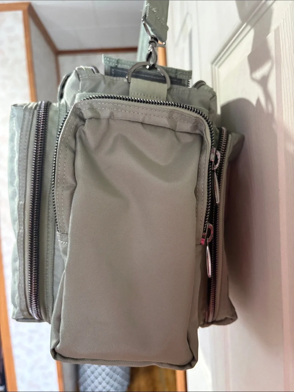 LUG Atlas - Light Green Messenger Bag - Durable Travel & Work Shoulder Bag